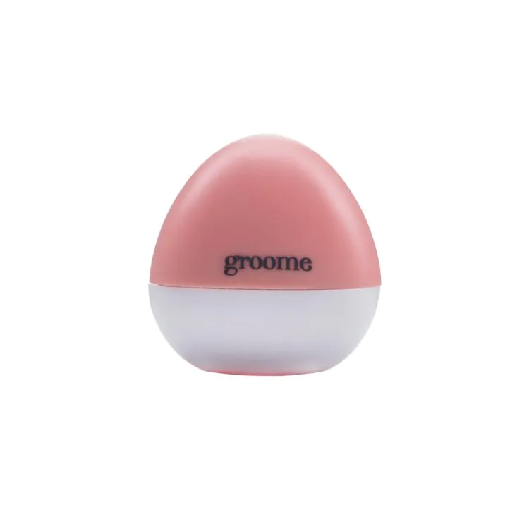Groome
